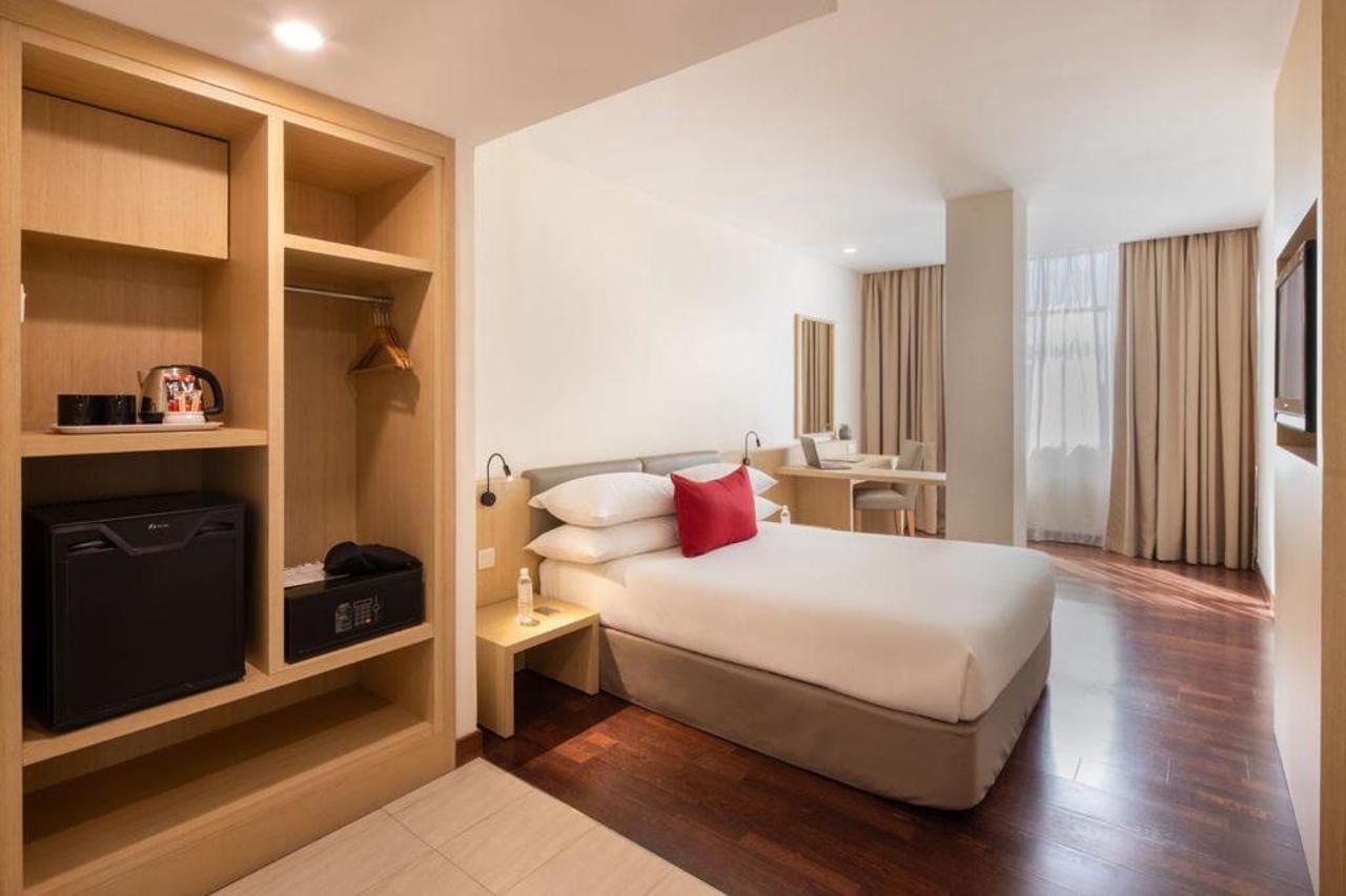 Rocana Hotel Kuantan Extérieur photo