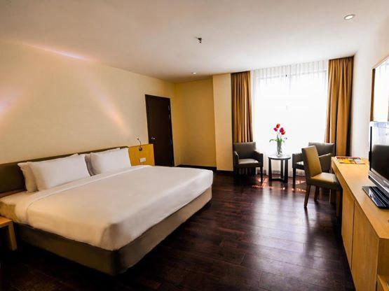 Rocana Hotel Kuantan Extérieur photo